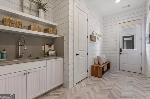Entry Way - Undisclosed, Milton, GA 30004 photo 2 of 4