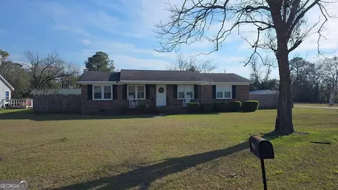 293 Williams St NE, Pelham, GA 31779