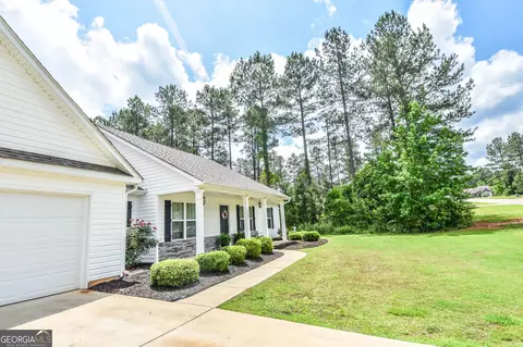 Exterior - 111 Needleleaf Ct, Barnesville, GA 30204 photo 4 of 24