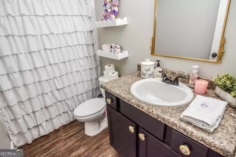 Bath - 111 Needleleaf Ct, Barnesville, GA 30204 photo 1 of 11
