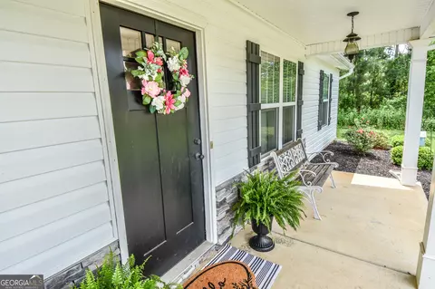 Exterior - 111 Needleleaf Ct, Barnesville, GA 30204 photo 9 of 24