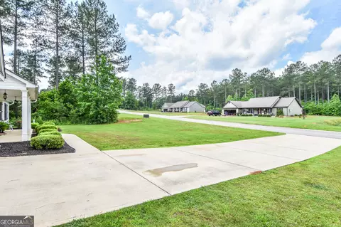 Exterior - 111 Needleleaf Ct, Barnesville, GA 30204 photo 11 of 24