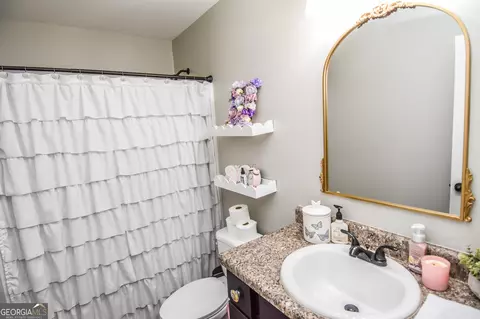 Bath - 111 Needleleaf Ct, Barnesville, GA 30204 photo 2 of 11