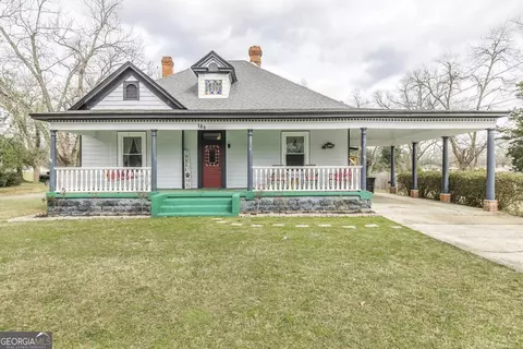 104 Howard St, Byron, GA 31008