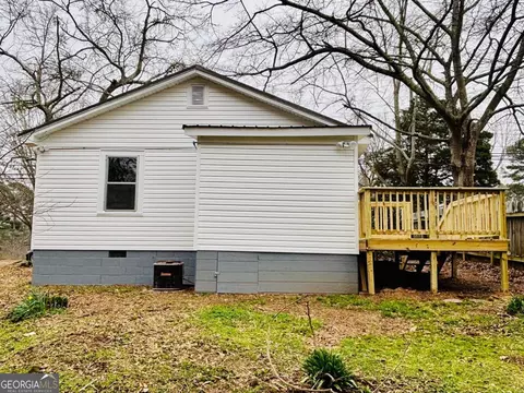 Exterior - 481 Collins Rd, Toccoa, GA 30577 photo 4 of 8