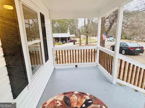 Exterior - 481 Collins Rd, Toccoa, GA 30577 photo 6 of 8