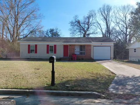 2844 Shamrock Ln, Macon, GA 31206