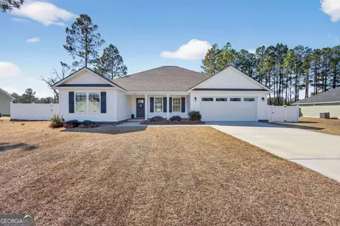 303 Tallulah Bnd, Ellabell, GA 31308