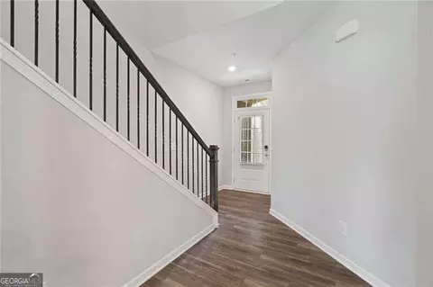 Entry Way - 1355 Endicott Ct, Cumming, GA 30041 photo 2 of 9