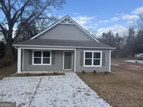 103 Cedar St, Lagrange, GA 30240