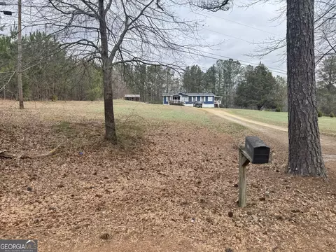 Exterior - 215 Malcom Ln, Covington, GA 30014 photo 5 of 5