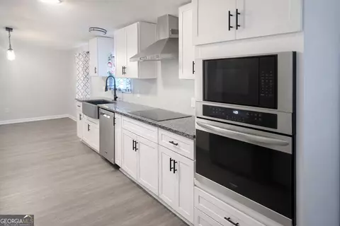 Kitchen - 215 Malcom Ln, Covington, GA 30014 photo 4 of 5