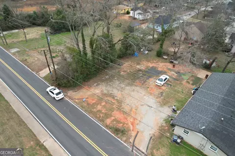 561 N 6th St, Griffin, GA 30223