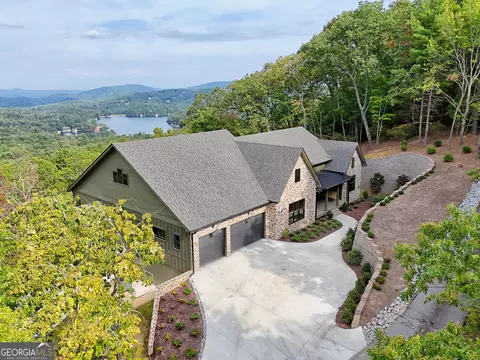 1095 Rabun Bluffs Dr, Lakemont, GA 30552