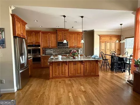 71 Thomas Place Dr, Dallas, GA 30157