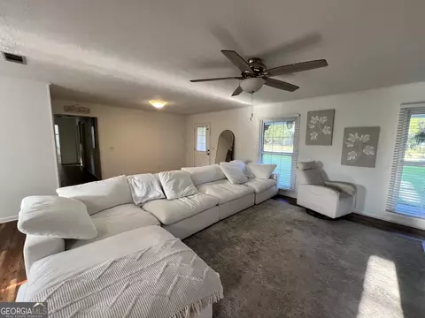 Living - 253 Mcdilda Dr, Lyons, GA 30436 photo 1 of 3