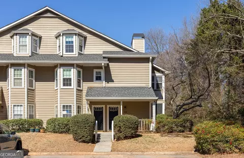 1503 Oakridge Ct, Decatur, GA 30033