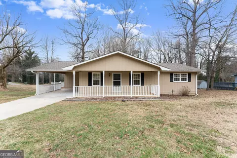 146 Pine St, Cleveland, GA 30528