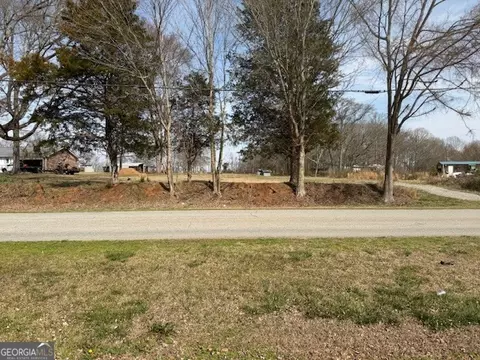 312 Barber Rd, Commerce, GA 30529