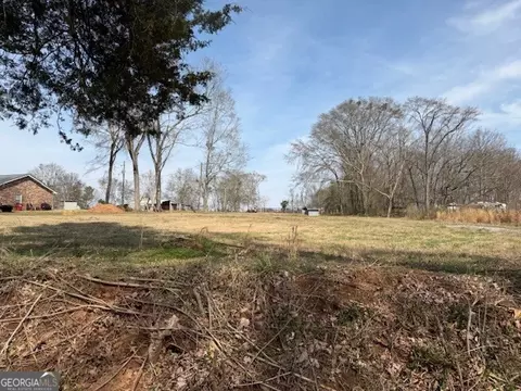 312 Barber Rd, Commerce, GA 30529 photo 3