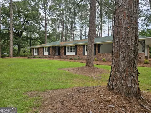 29 Jef Rd, Statesboro, GA 30458