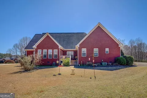 Exterior - 212 Willow Ridge Ln, Jackson, GA 30233 photo 5 of 5