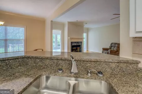 Kitchen - 212 Willow Ridge Ln, Jackson, GA 30233 photo 3 of 6