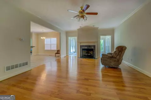 Living - 212 Willow Ridge Ln, Jackson, GA 30233 photo 4 of 9