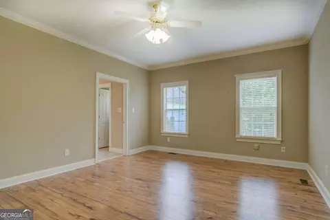 Living - 212 Willow Ridge Ln, Jackson, GA 30233 photo 8 of 9