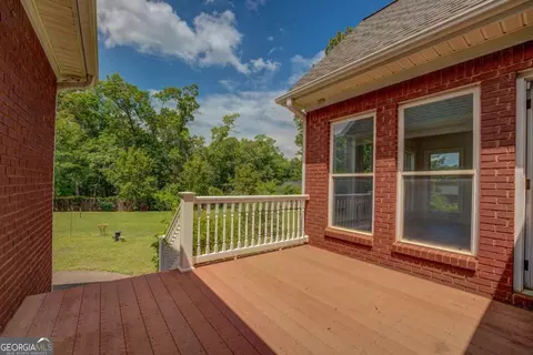 Exterior - 212 Willow Ridge Ln, Jackson, GA 30233 photo 3 of 5