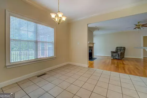 Living - 212 Willow Ridge Ln, Jackson, GA 30233 photo 7 of 9
