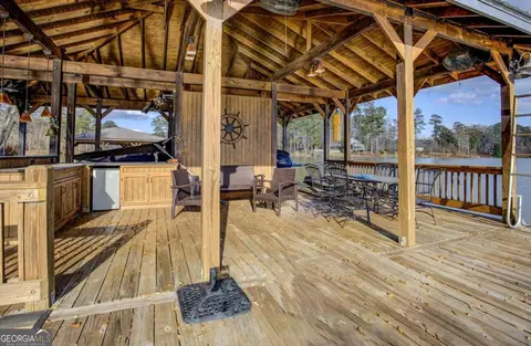 Exterior - 500 Lang Rd, Covington, GA 30014 photo 5 of 13