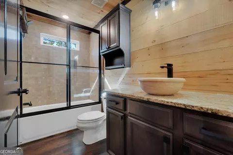 Bath - 254 Dub Walker Rd, Jackson, GA 30233 photo 4 of 5