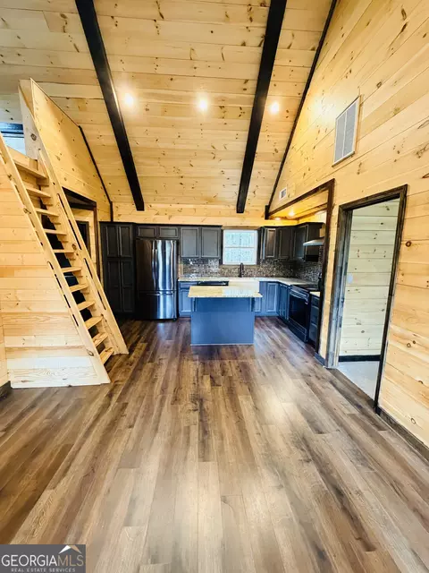 Kitchen - 254 Dub Walker Rd, Jackson, GA 30233 photo 3 of 4