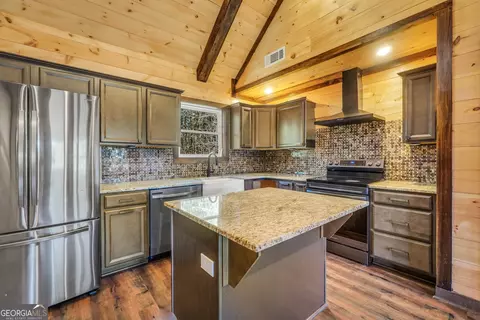 Kitchen - 254 Dub Walker Rd, Jackson, GA 30233 photo 4 of 4