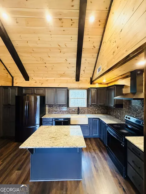 Kitchen - 254 Dub Walker Rd, Jackson, GA 30233 photo 2 of 4