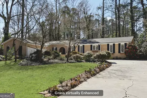 1885 Trotters Ln, Stone Mountain, GA 30087