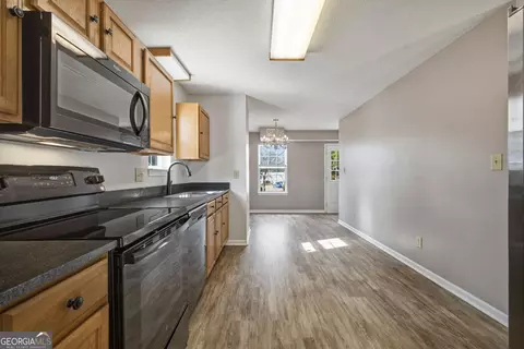 Kitchen - 115 Springfield Ct, Perry, GA 31069 photo 1 of 2