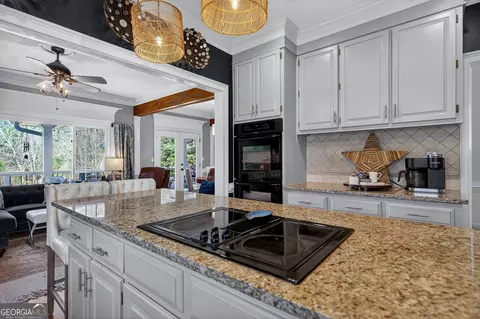 Kitchen - 638 Cameron Mill Rd, Lagrange, GA 30240 photo 3 of 4