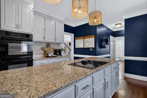 Kitchen - 638 Cameron Mill Rd, Lagrange, GA 30240 photo 2 of 4