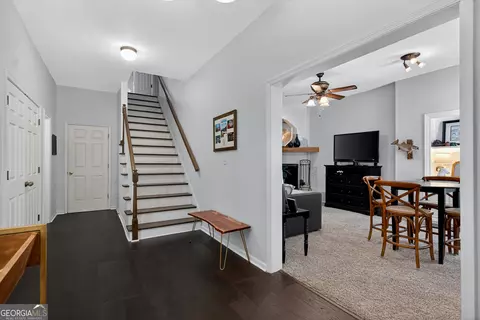 Entry Way - 638 Cameron Mill Rd, Lagrange, GA 30240 photo 7 of 8
