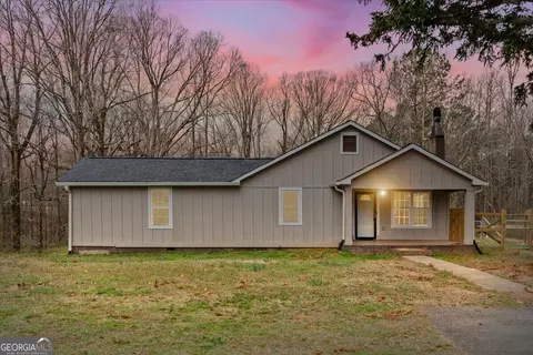 67 Depot St, Waco, GA 30182