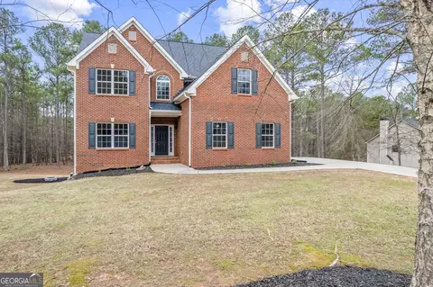 82 Bantry Park Dr, Newnan, GA 30263