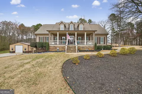 195 Surrey Chase Dr, Social Circle, GA 30025