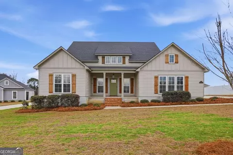 37 Willow Creek Dr, Tifton, GA 31793