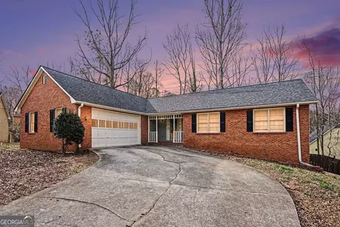 2645 Five Star Ct, Snellville, GA 30039