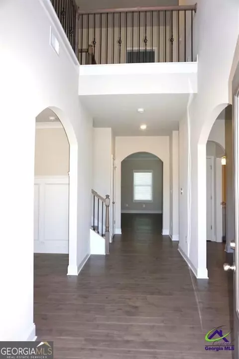 Entry Way - 121 Bluecoat Trl, Byron, GA 31008 photo 5 of 9