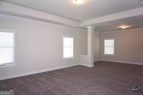 Living - 121 Bluecoat Trl, Byron, GA 31008 photo 2 of 7
