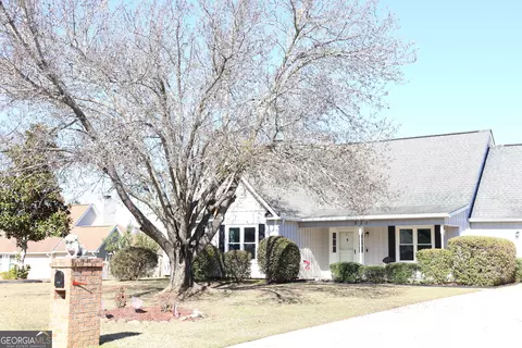 511 Greenview Ct, Bonaire, GA 31005