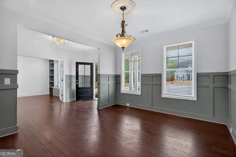 Entry Way - 209 Grace Ct, Lagrange, GA 30241 photo 3 of 10